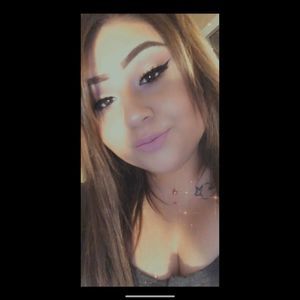 Meet your Posher, Myra